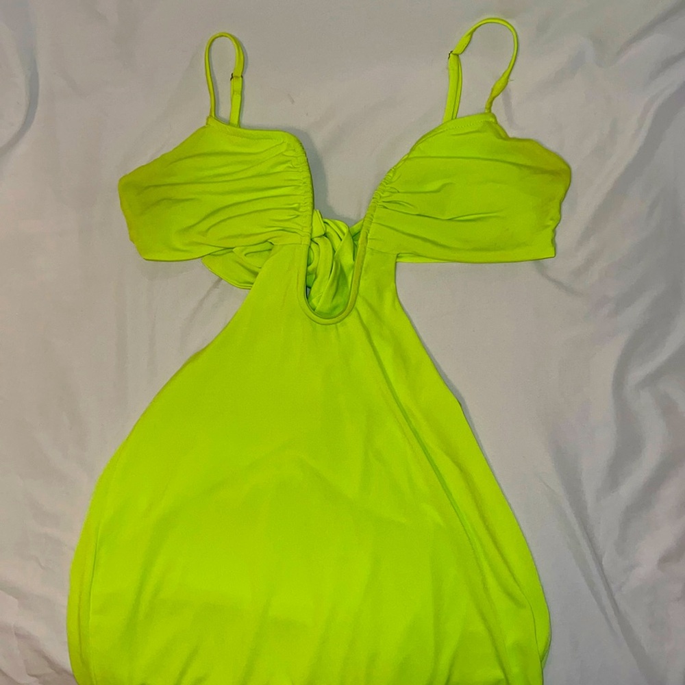 Neon green dress | size : M |